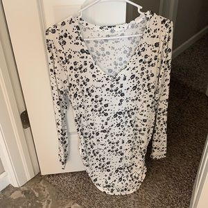 Motherhood Maternity Long Sleeve Flower shirt